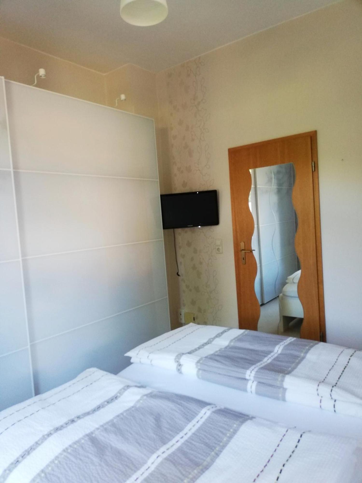 Ferienwohnung Und Pension "Zur Aue" Konigsbruck 외부 사진